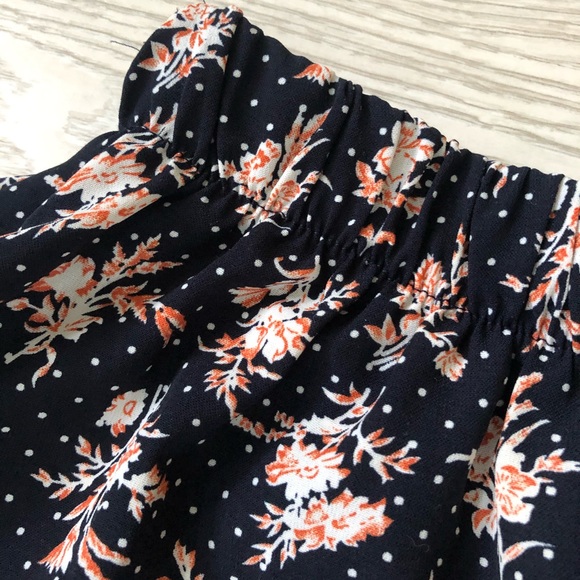 Miss Daisy Floral Print Casual Navy Mini Skirt - Picture 3 of 16
